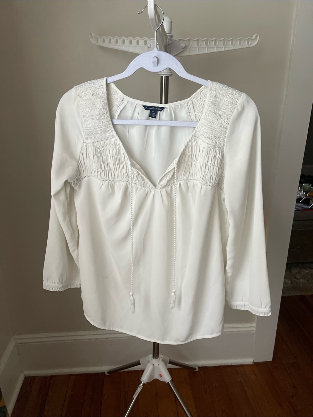 American Eagle Outfitters BOHO Smocked V-Neck Peasant Top | Women’s Small